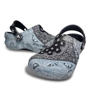 Crocs Classic Bistro Work Bandana Graphic Clog Style Size 7 Women / 5 Men Unisex